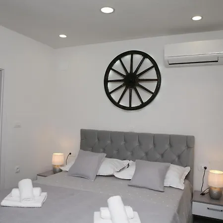 Old Town * טרוגיר