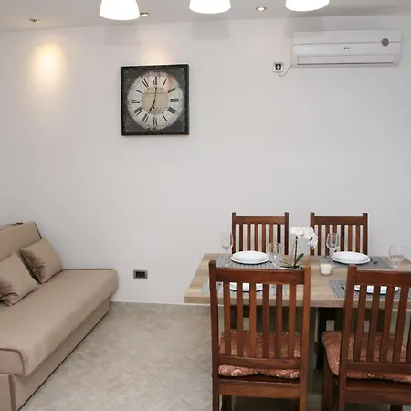Old Town Appartement *