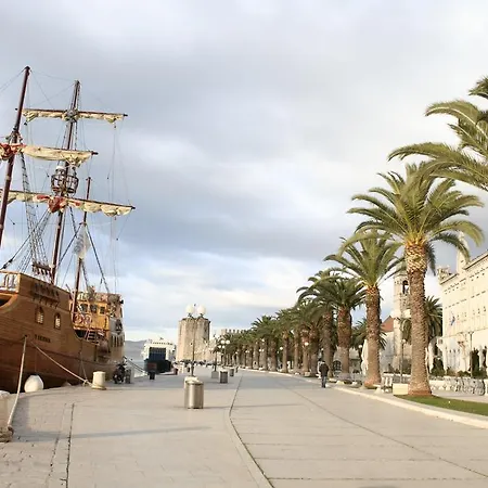 Old Town Apartmán Trogir